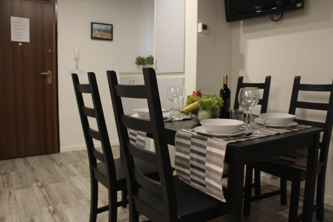 Art Apartment Piccolo Rifugio Florence Luaran gambar